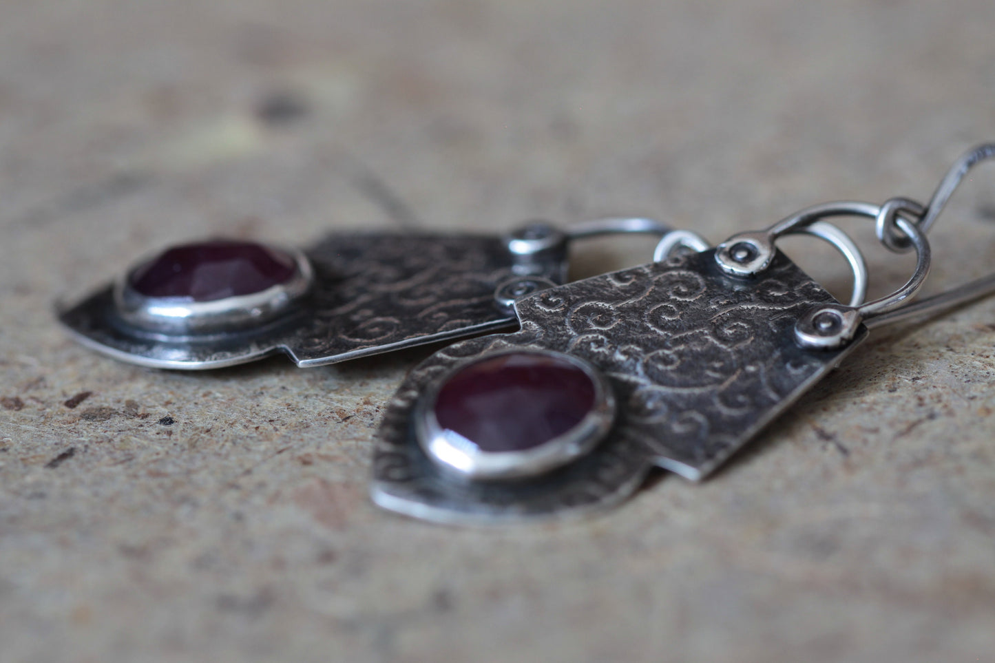 Deep Red Sapphire Roller Print Scroll Sterling Silver Earrings