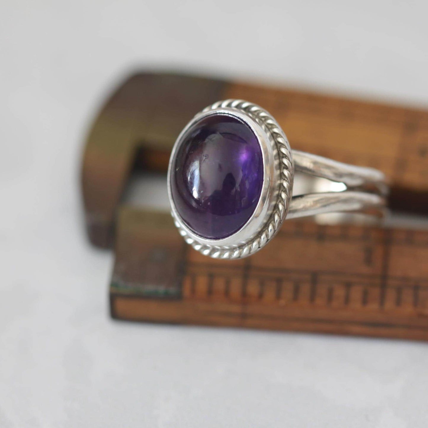 Oval Amethyst Classically Set Sterling Silver Ring size 7.5