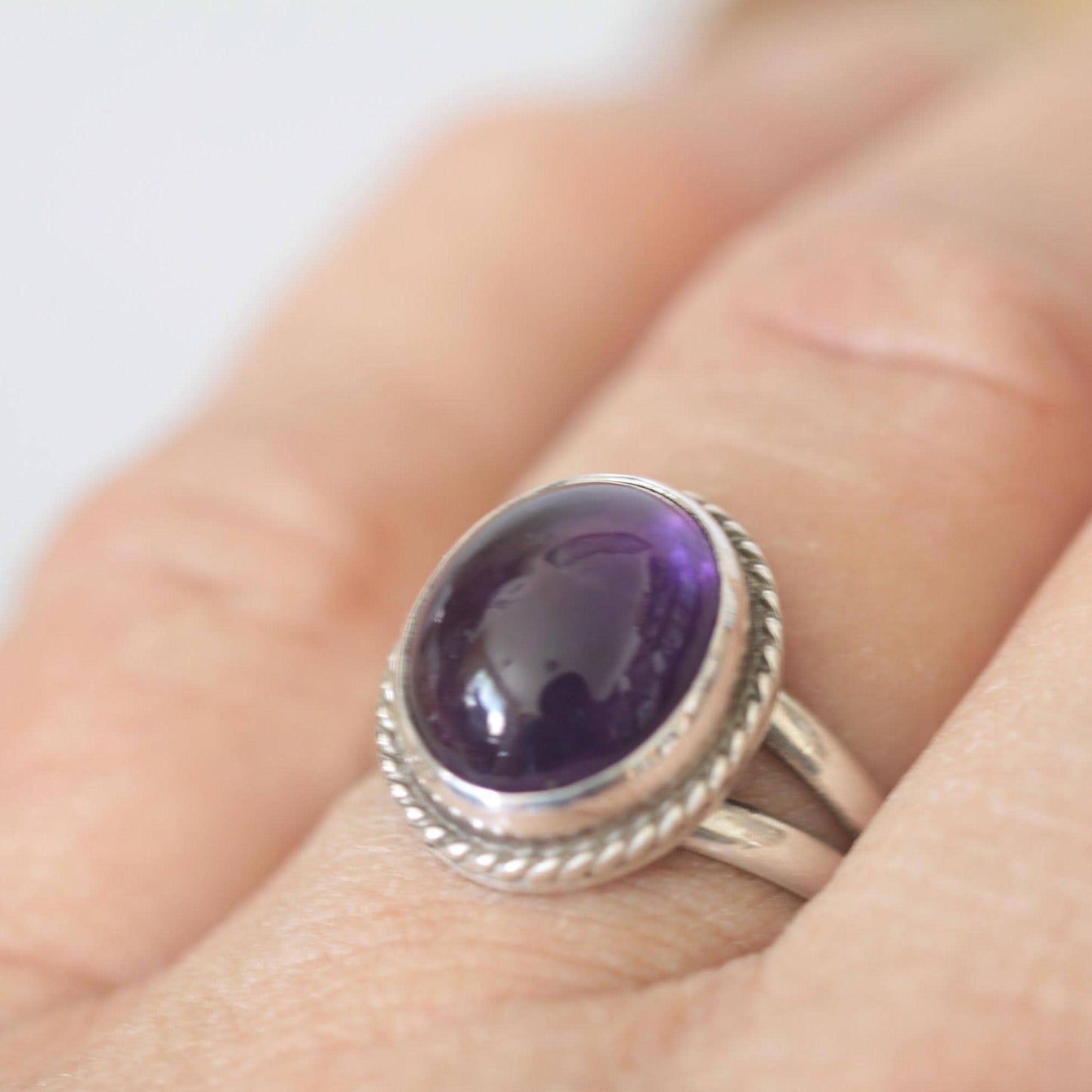 Oval Amethyst Classically Set Sterling Silver Ring size 7.5