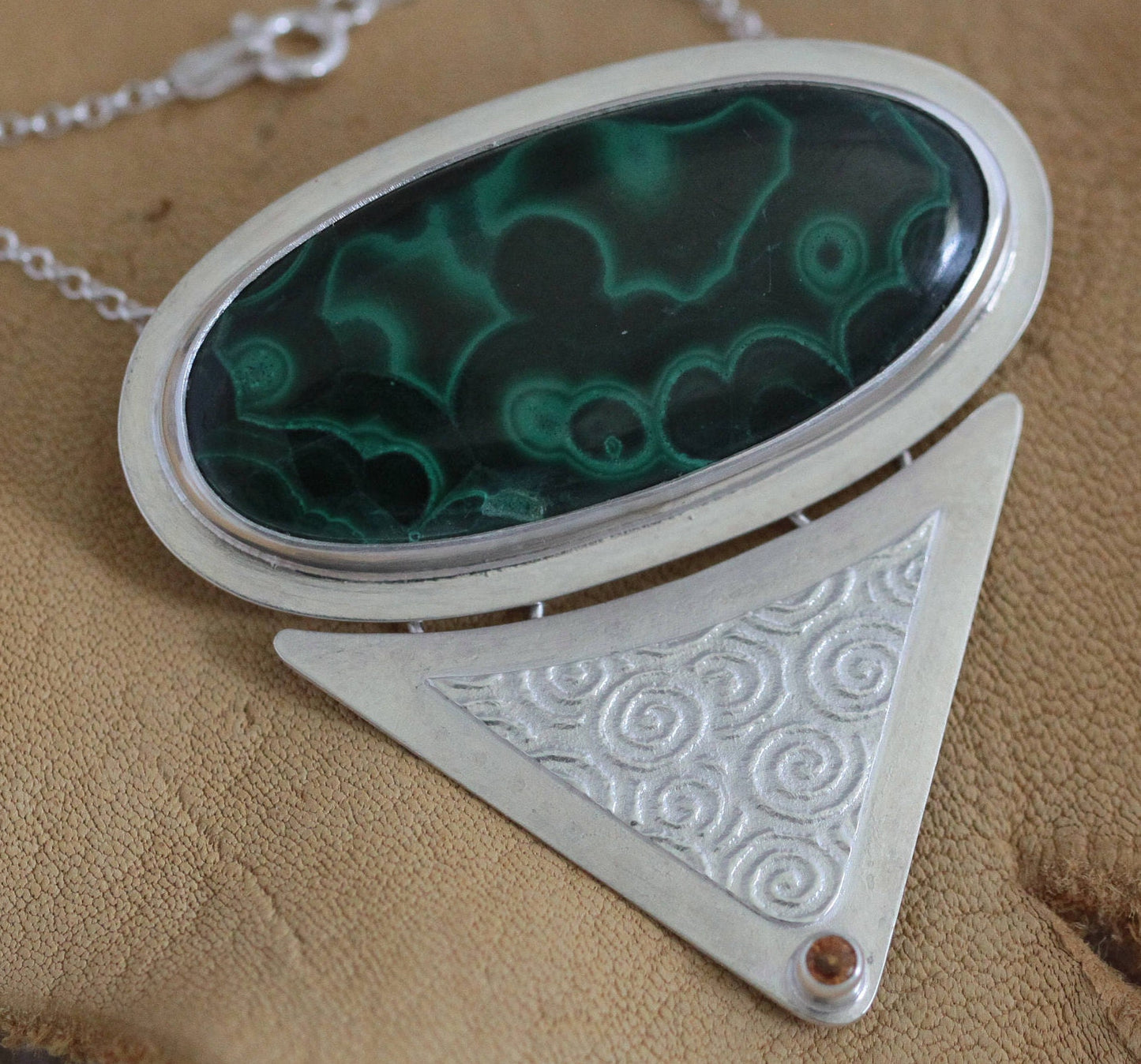 Malachite Sapphire Pendant with Spiral Rollprint